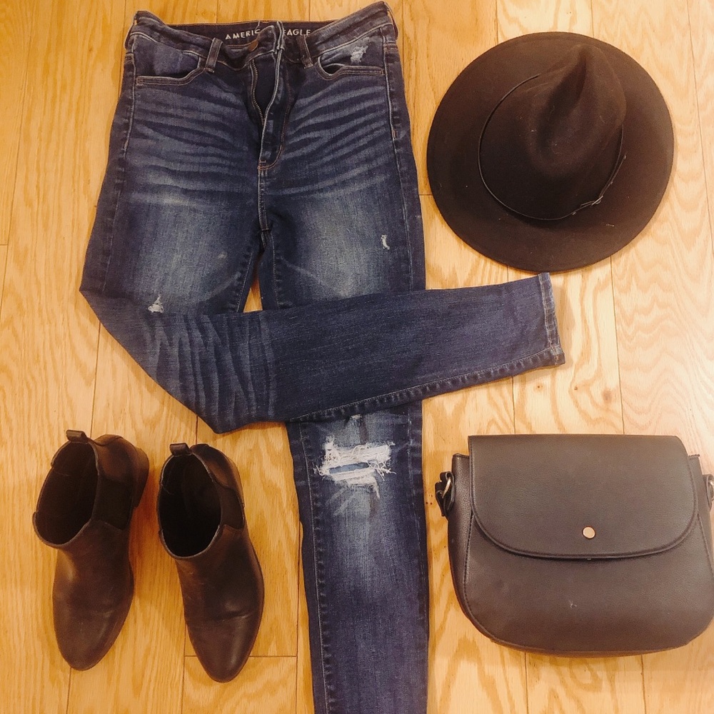 American eagle high waisted jeans